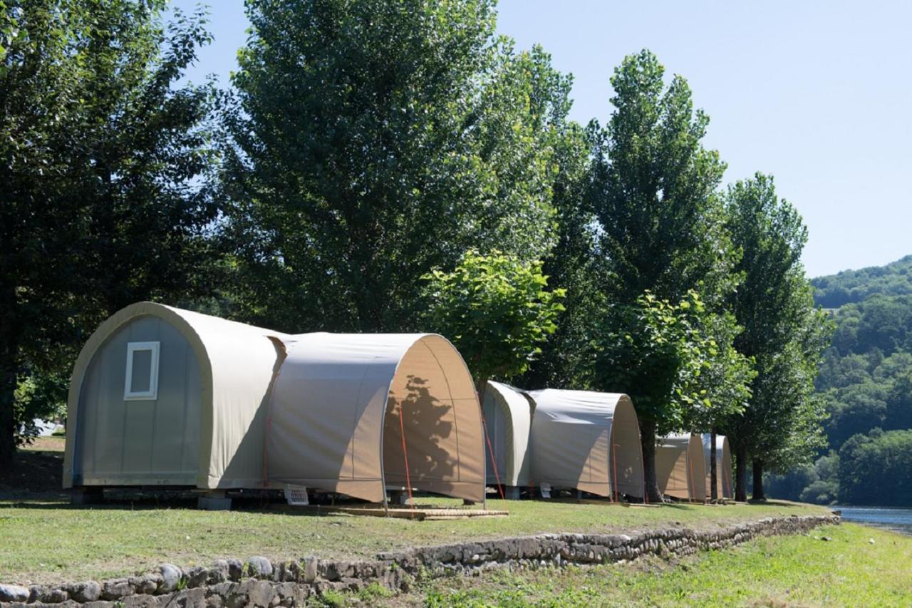 Camping Le Chateau Du Gibanel Saint-Martial-Entraygues エクステリア 写真