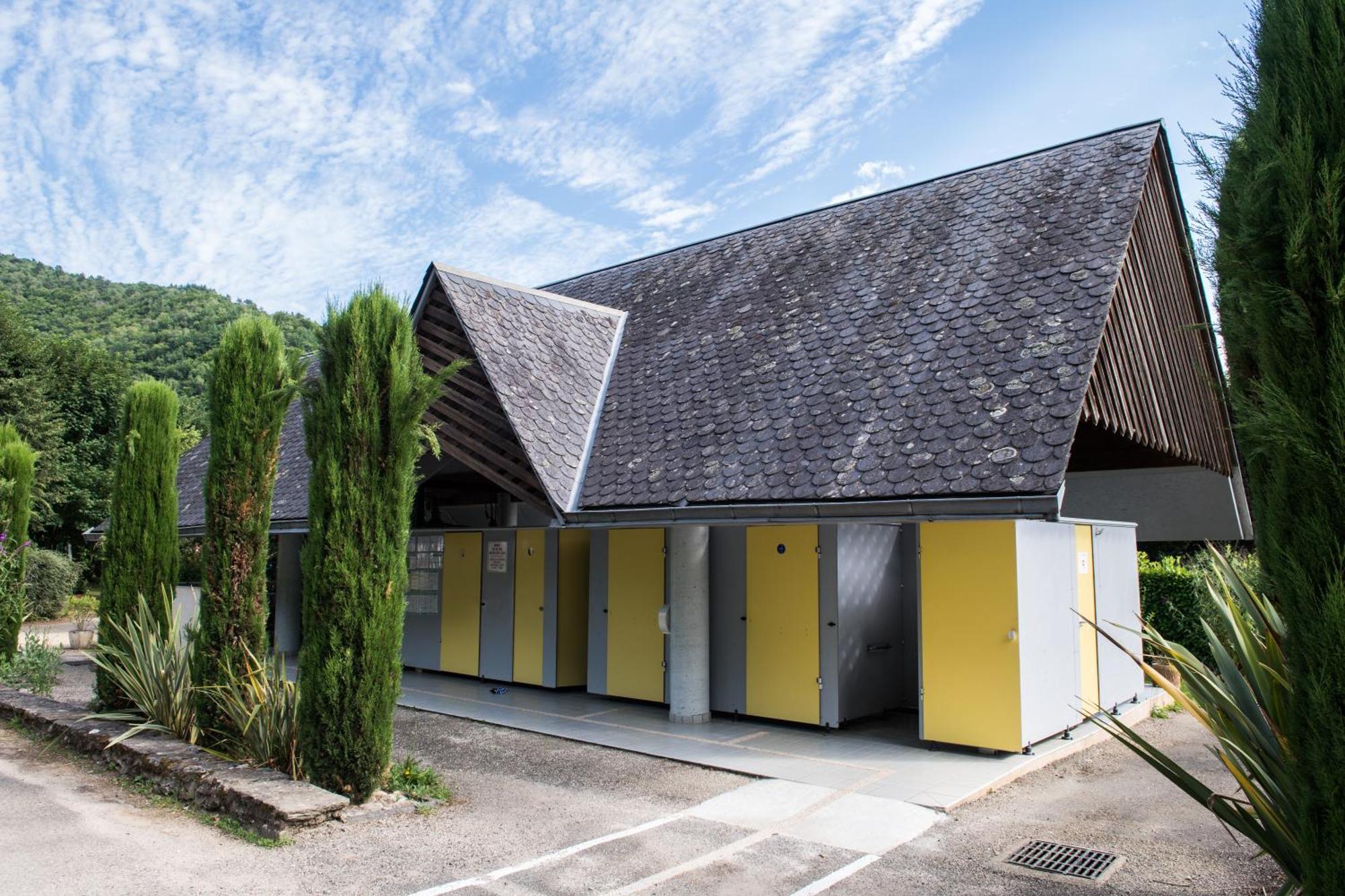 Camping Le Chateau Du Gibanel Saint-Martial-Entraygues エクステリア 写真