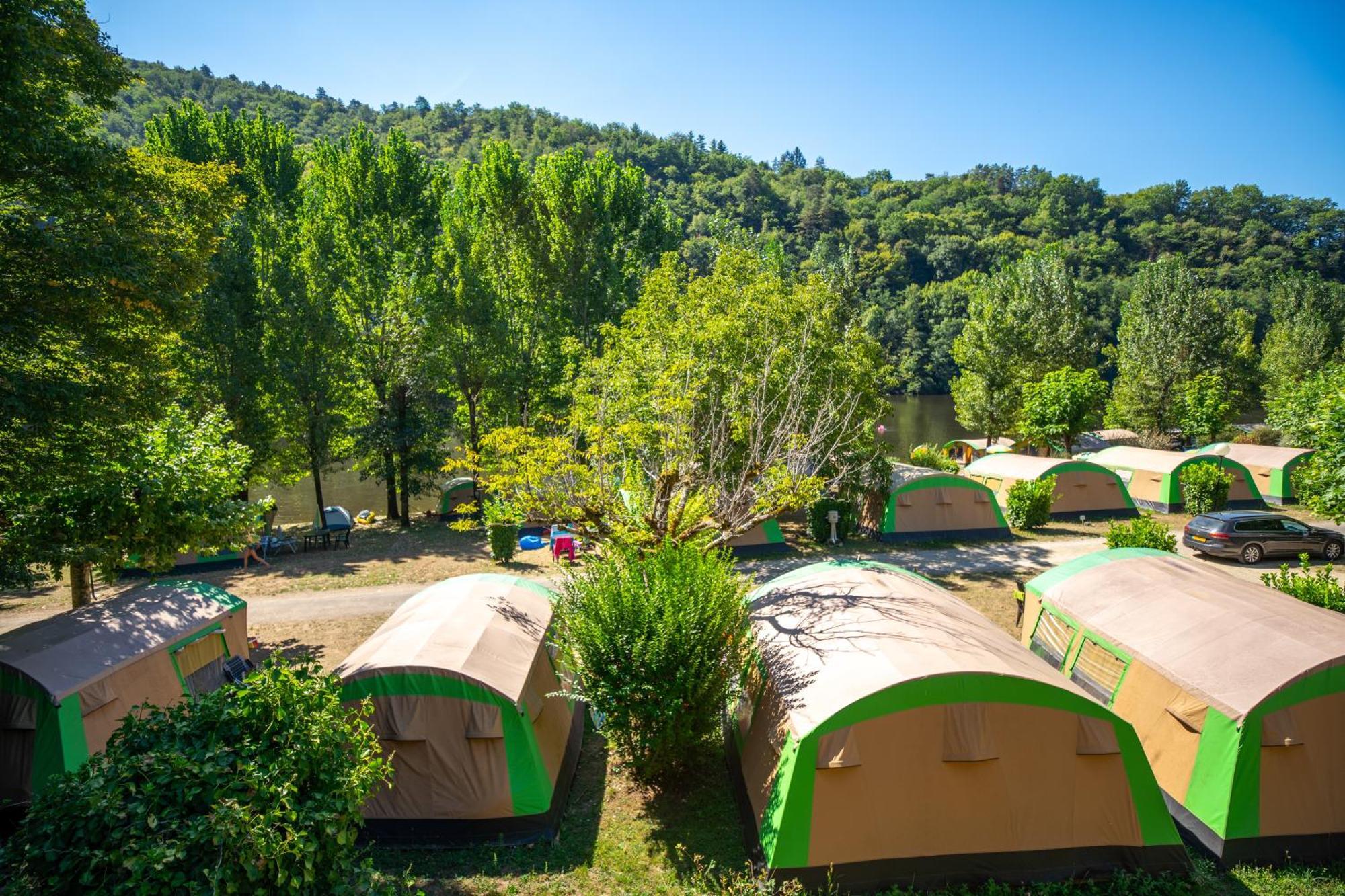 Camping Le Chateau Du Gibanel Saint-Martial-Entraygues エクステリア 写真