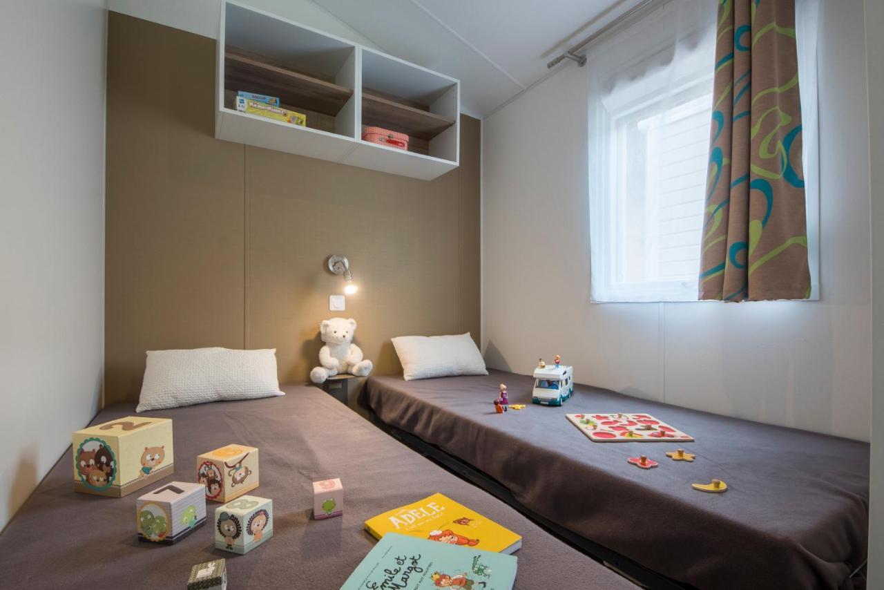 Camping Le Chateau Du Gibanel Saint-Martial-Entraygues エクステリア 写真